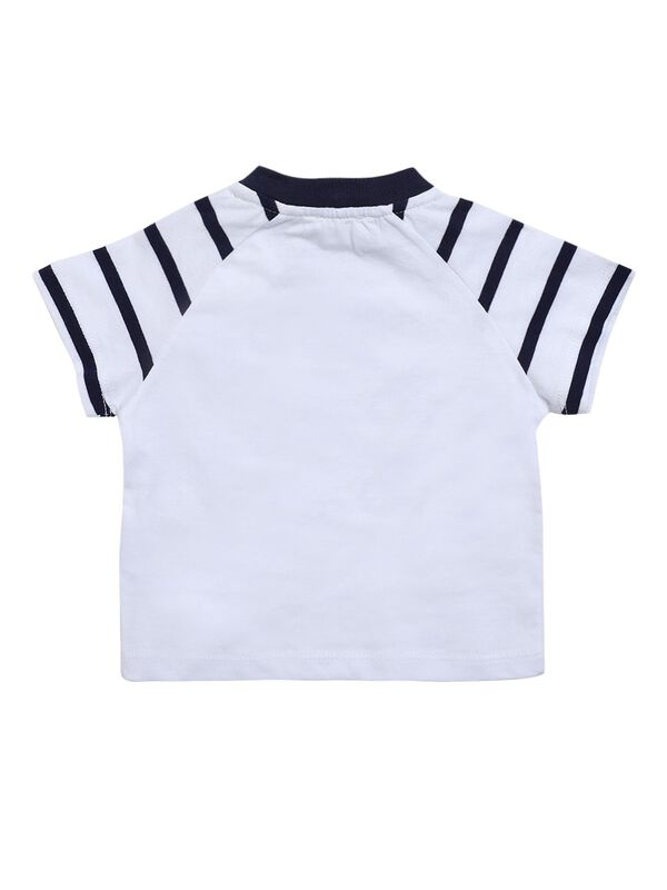Boys White & Blue Printed T-Shirt with Short Pants image number 1